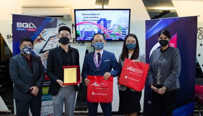 MOU Signing Ceremony between IUKL and Estream Software Sdn Bhd