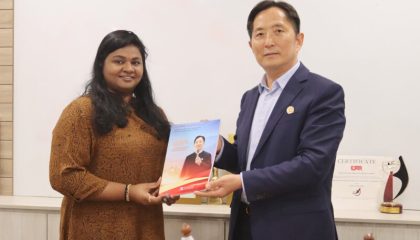This morning, IUKL Chairman Professor Chen Xiaoyun hosted Ms. Shashah from Free Malaysia Today (FMT) in a warm and engaging session that underscored the spirit of collaboration between IUKL and the media.